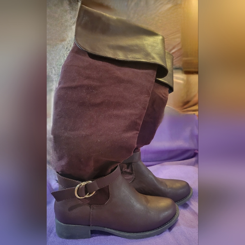 Shoe dazzle Burgundy tall boots